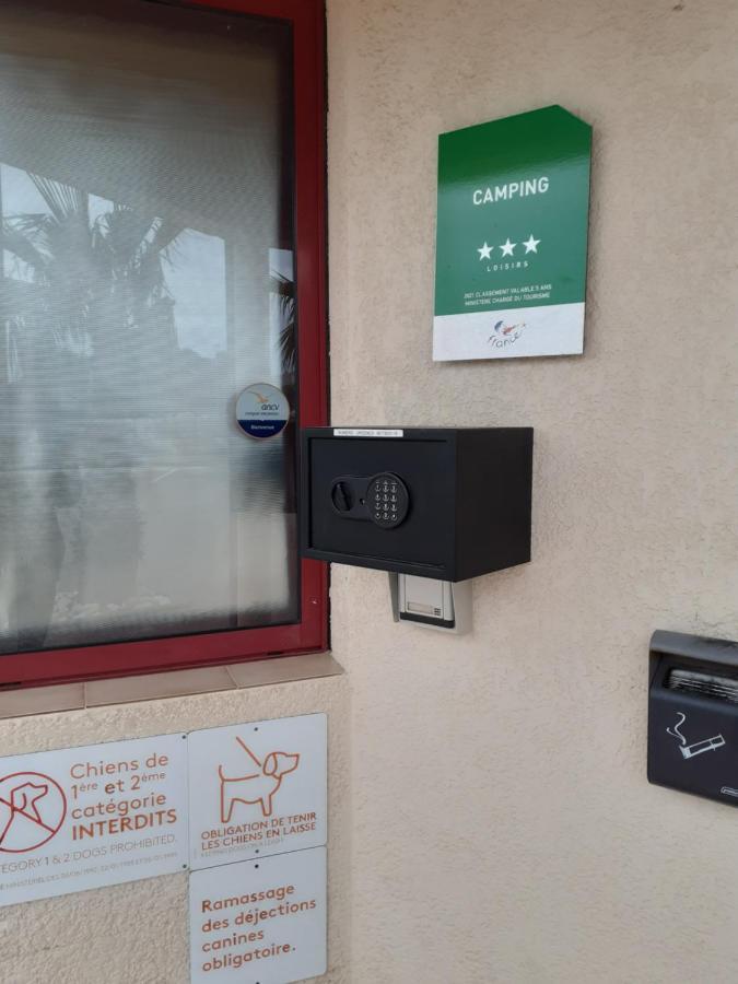 פור-א-נובל Mobilhome Agreable Sans Draps Ni Serviettes מראה חיצוני תמונה